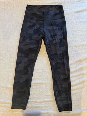Camo 3/4 Lululemon leggings